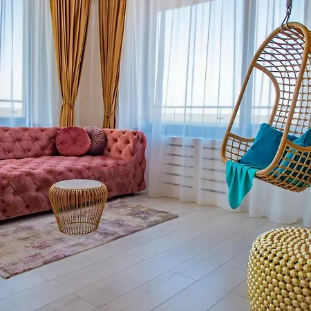 Apartment Summerland Luxury Velvet Front Sea View Mamaia