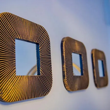 Summerland Luxury Velvet Front Sea View Apartment *