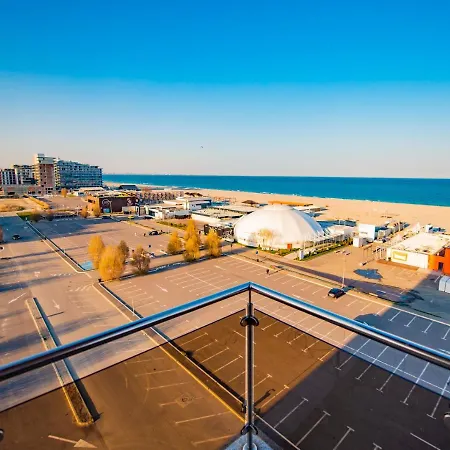 Apartment Summerland Luxury Velvet Front Sea View *