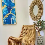 Summerland Luxury Velvet Front Sea View 아파트 마마이아