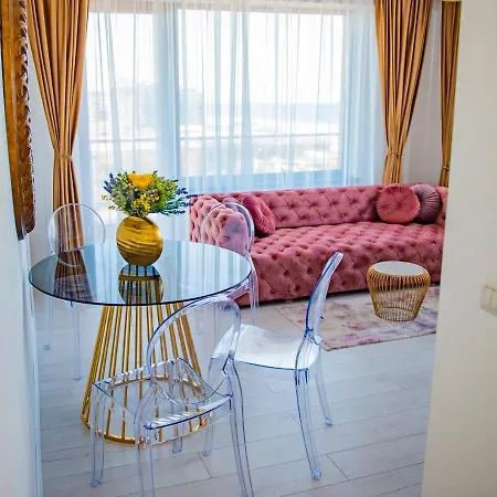 Summerland Luxury Velvet Front Sea View