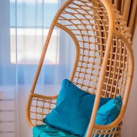 Apartment Summerland Luxury Velvet Front Sea View Mamaia