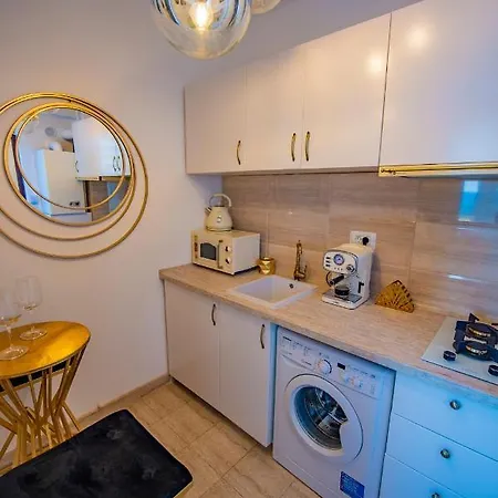 Summerland Luxury Velvet Front Sea View Mamaja