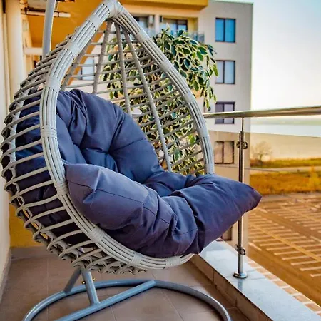Apartment Summerland Luxury Velvet Front Sea View Mamaia