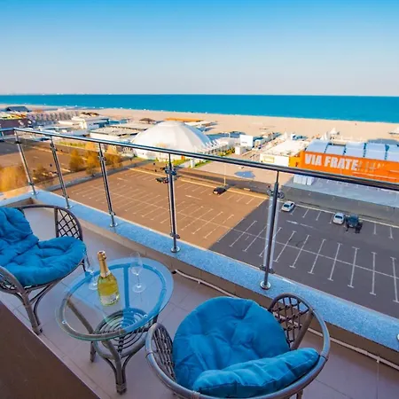 Summerland Luxury Velvet Front Sea View Apartament *