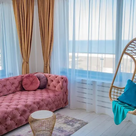 Summerland Luxury Velvet Front Sea View *