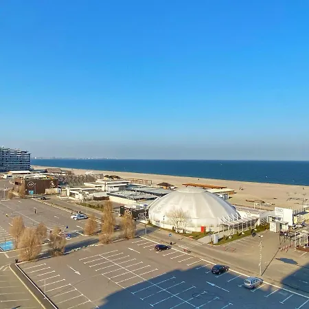 Summerland Luxury Velvet Front Sea View *