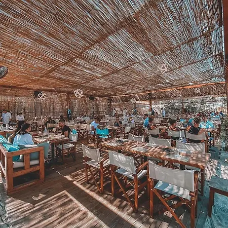 Summerland Luxury Velvet Front Sea View