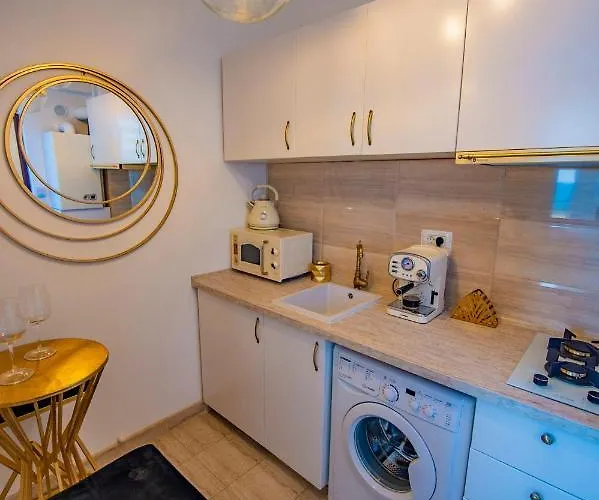 Summerland Luxury Velvet Front Sea View Mamaia