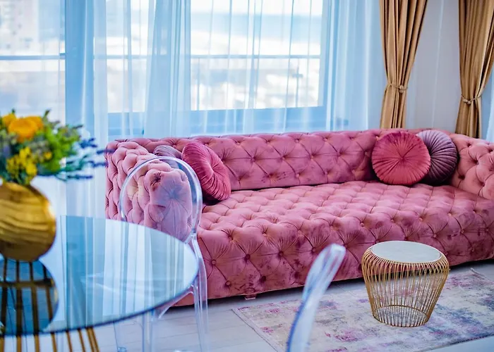 Summerland Luxury Velvet Front Sea View Apartment *