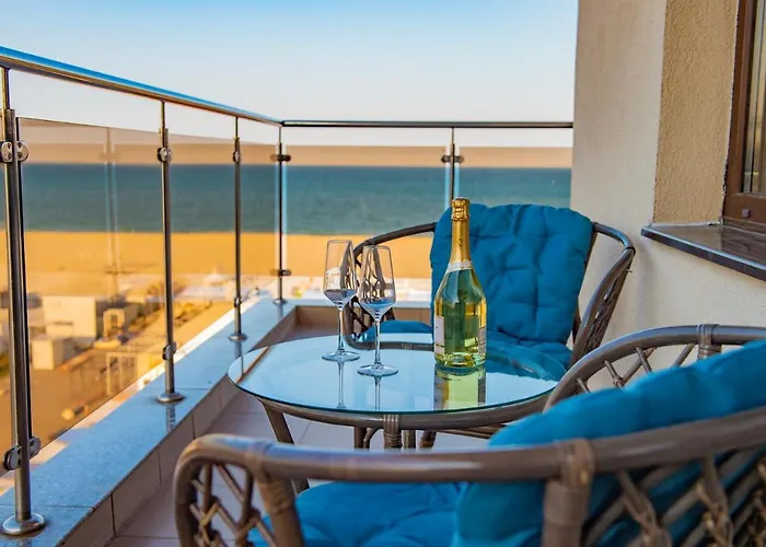 Summerland Luxury Velvet Front Sea View Mamaia