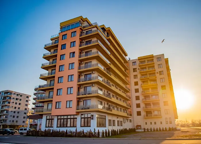 Summerland Luxury Velvet Front Sea View Apartment