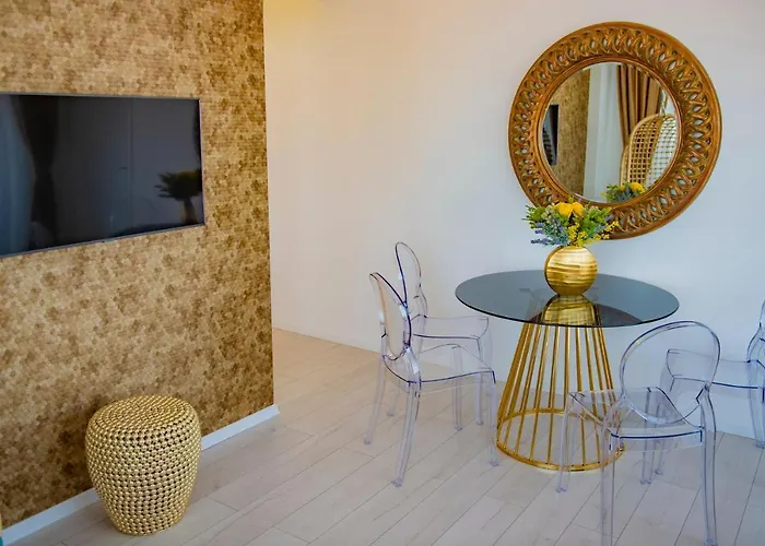 Summerland Luxury Velvet Front Sea View *