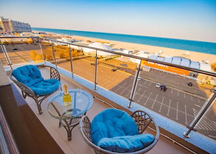 Summerland Luxury Velvet Front Sea View Mamaia