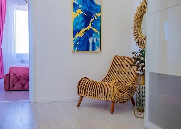 Apartment Summerland Luxury Velvet Front Sea View *