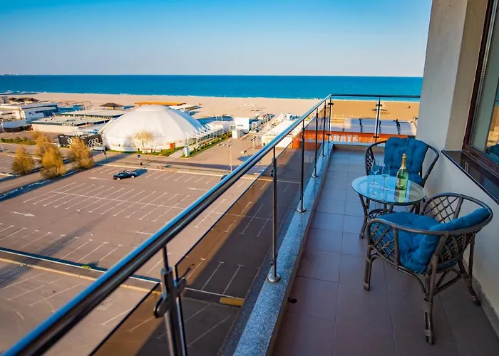 Summerland Luxury Velvet Front Sea View *