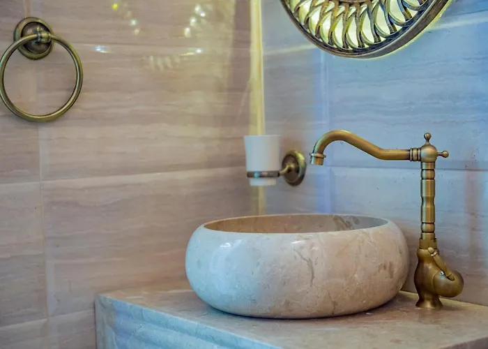 Apartment Summerland Luxury Velvet Front Sea View Mamaia