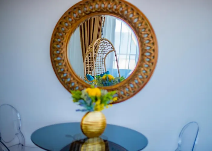 Apartment Summerland Luxury Velvet Front Sea View