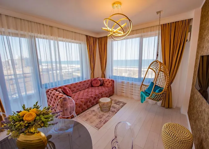 Summerland Luxury Velvet Front Sea View Apartment