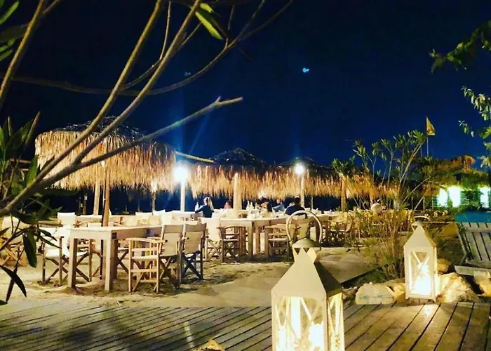 Apartment Summerland Luxury Velvet Front Sea View